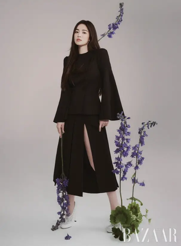 Song Hye-kyo para la sesión de fotos de Harper Bazaar Taiwán